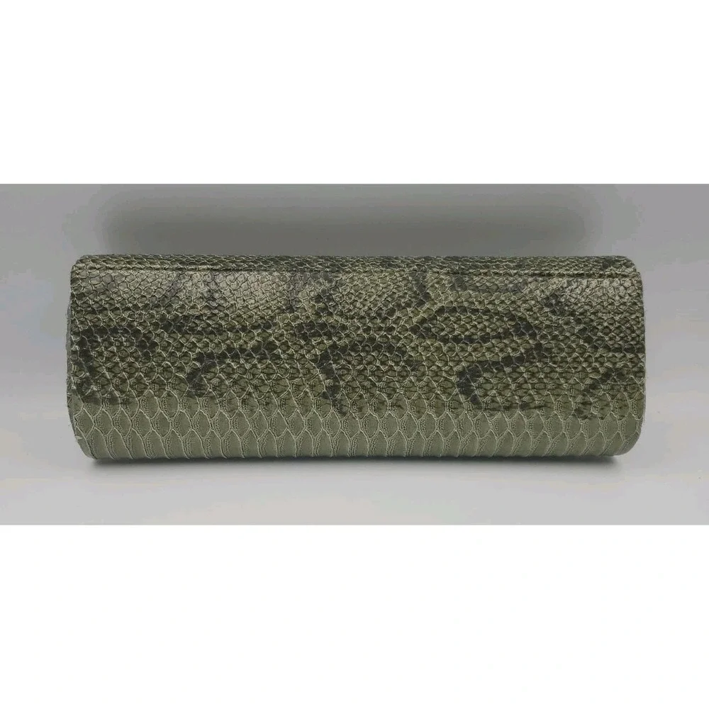 Bijoux Terner Green Faux Snake Skin Clutch Purse Handbag 12‎ x 5 x 1.5